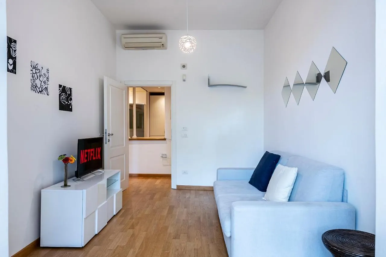 Apartment Nicola'S Home - Doppia Suite Con Giardino Privato Florence