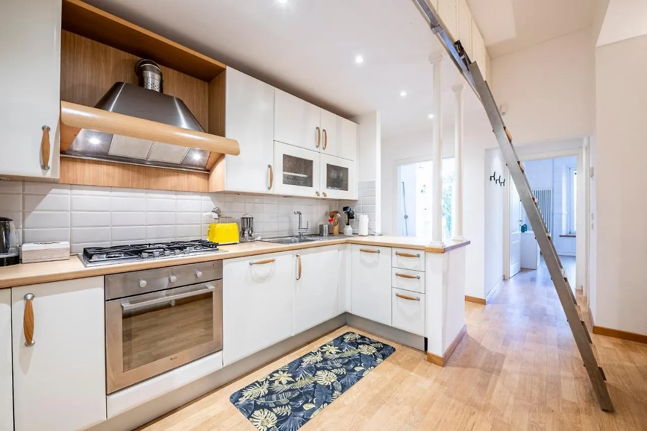 Apartment Nicola'S Home - Doppia Suite Con Giardino Privato Florence