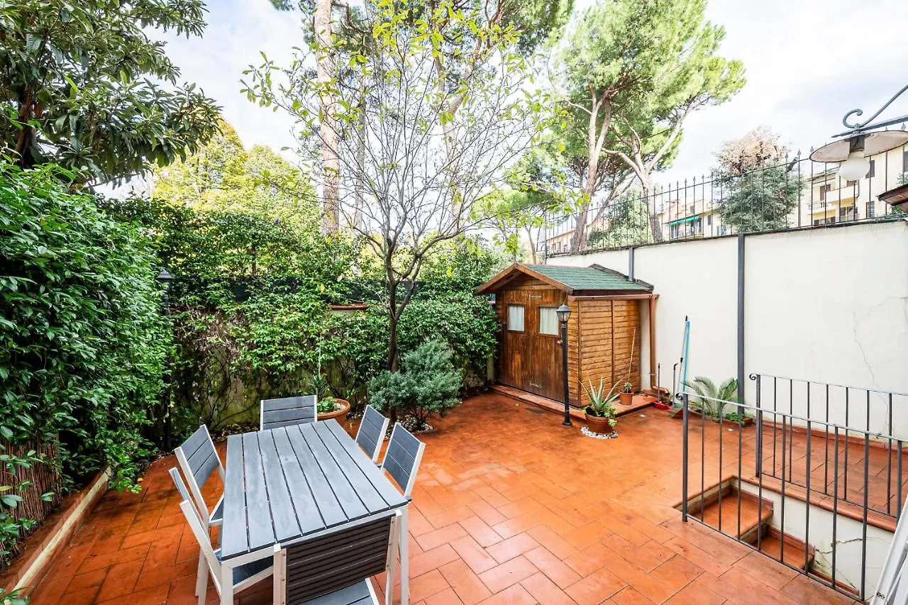 Nicola'S Home - Doppia Suite Con Giardino Privato Florence 0*,  Italy